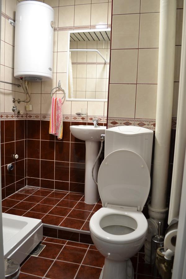Lazarus Studio Apartment Skopje Eksteriør billede
