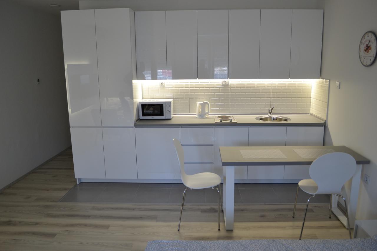 Lazarus Studio Apartment Skopje Eksteriør billede