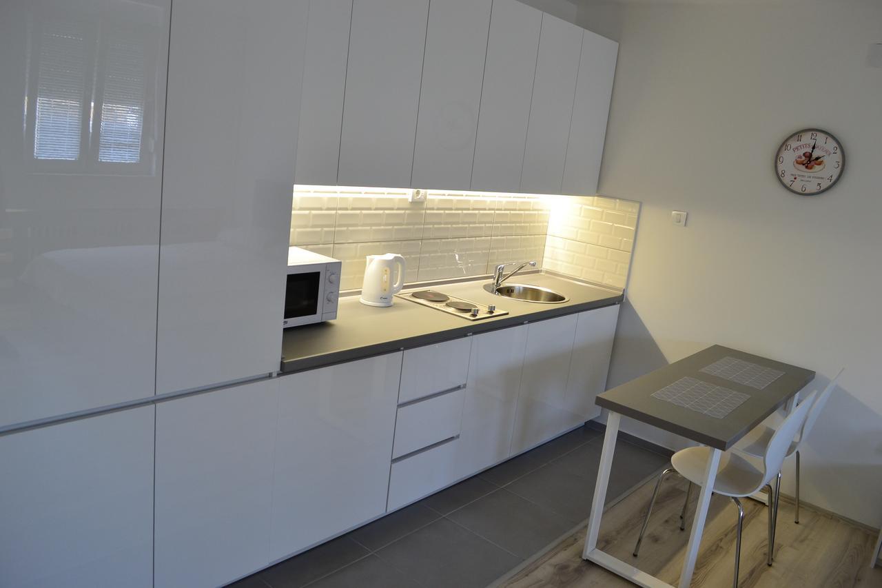 Lazarus Studio Apartment Skopje Eksteriør billede